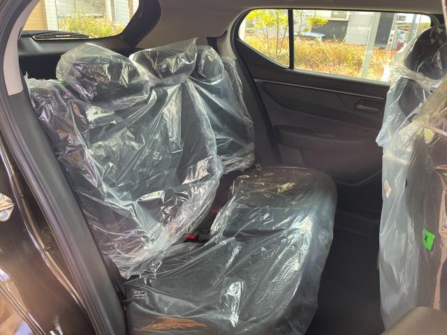 ＷＲ－Ｖ Ｘ　登録済未使用車　衝突被害軽減ブレーキ　コーナーセンサー　スマートホン　電動格納ドアミラー　バックカメラ　ＬＥＤヘッドライト　オートエアコン　アダクティブクルーズコントロール　横滑り防止機能（22枚目）