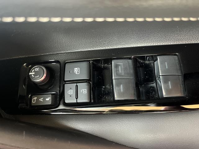 カローラ ダブルバイビー　車検８年６月　衝突被害軽減ブレーキ　コーナーセンサー　ディスプレイオーディオ　モデリスタエアロ　電動格納ドアミラー　アダクティブクルーズコントロール　　ＬＥＤヘッドライト　バックカメラ　保証あり（20枚目）