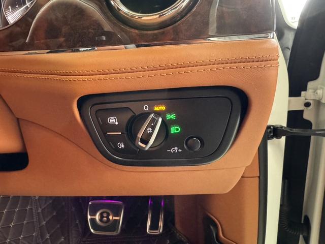 ベンテイガ V8(19枚目)