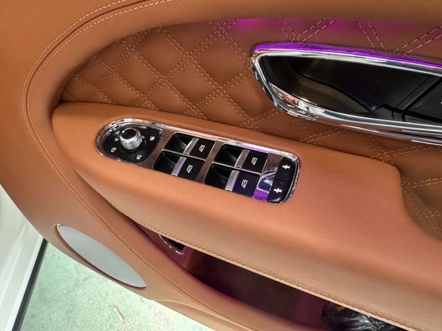 ベンテイガ V8(21枚目)