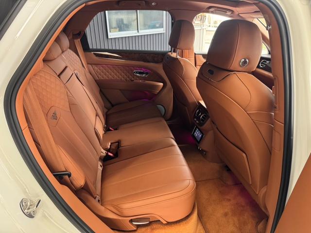 ベンテイガ V8(24枚目)