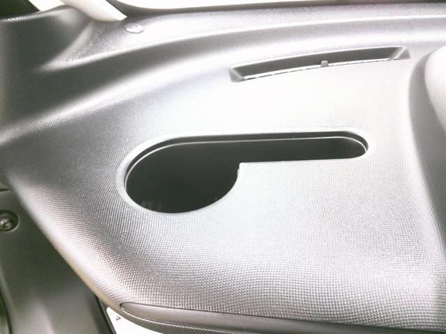 トヨタ 　コムス　Ｐ・ＣＯＭ　サイドバイザー　純正１２インチアルミホイール　電気自動車　１００Ｖ充電　１人乗り　ミニカー（17枚目）