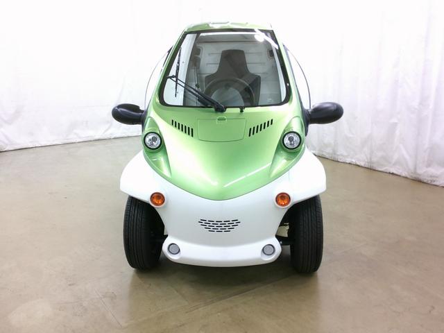 トヨタ 　コムス　Ｂ・ＣＯＭデリバリー　サイドバイザー　ハイビームスイッチ　１０メートル充電ケーブル　フロントディスクブレーキ　１００Ｖ充電　電気自動車　１人乗り　ミニカー（3枚目）