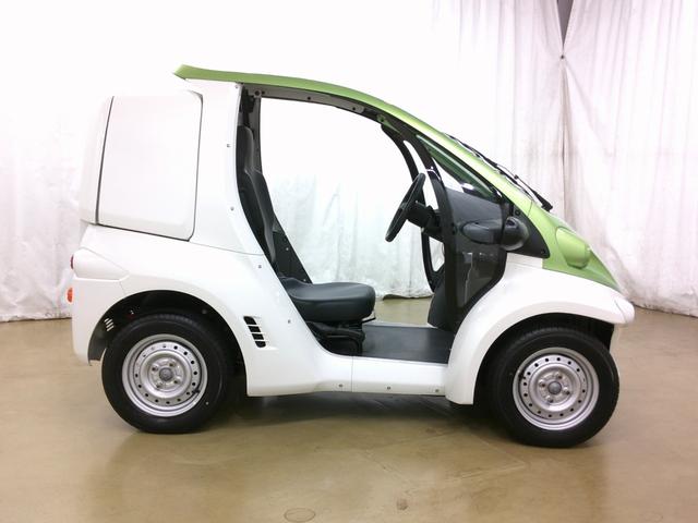 トヨタ コムス B・COMデリバリー サイドバイザー ハイビームスイッチ フロントディスクブレーキ 10メートル充電ケーブル 1人乗り 電気自動車 100V充電 ミニカー(5枚目)