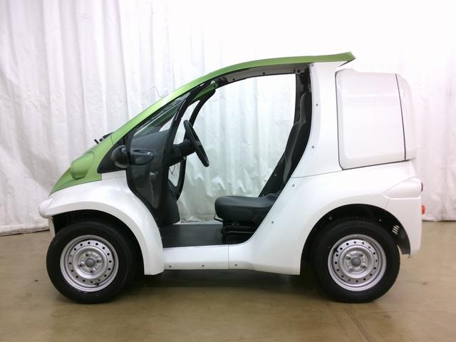 トヨタ コムス B・COMデリバリー サイドバイザー ハイビームスイッチ フロントディスクブレーキ 10メートル充電ケーブル 1人乗り 電気自動車 100V充電 ミニカー(9枚目)