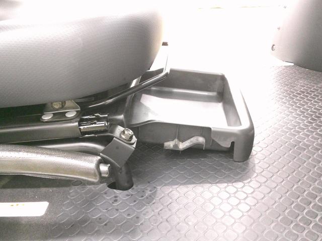 トヨタ コムス B・COMデリバリー サイドバイザー ハイビームスイッチ フロントディスクブレーキ 10メートル充電ケーブル 1人乗り 電気自動車 100V充電 ミニカー(24枚目)