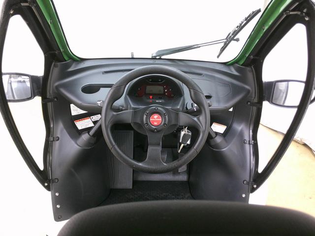 トヨタ コムス B・COMデリバリー サイドバイザー ハイビームスイッチ フロントディスクブレーキ 10メートル充電ケーブル 電気自動車 1人乗り 100V充電 ミニカー(11枚目)