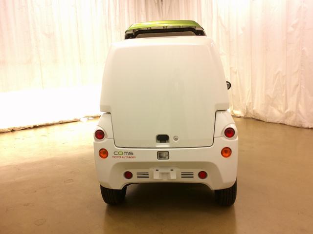 トヨタ 　コムス　Ｂ・ＣＯＭデリバリー　サイドバイザー　ハイビームスイッチ　フロントディスクブレーキ　１０メートル充電ケーブル　１００Ｖ充電　１人乗り　電気自動車　ミニカー（7枚目）