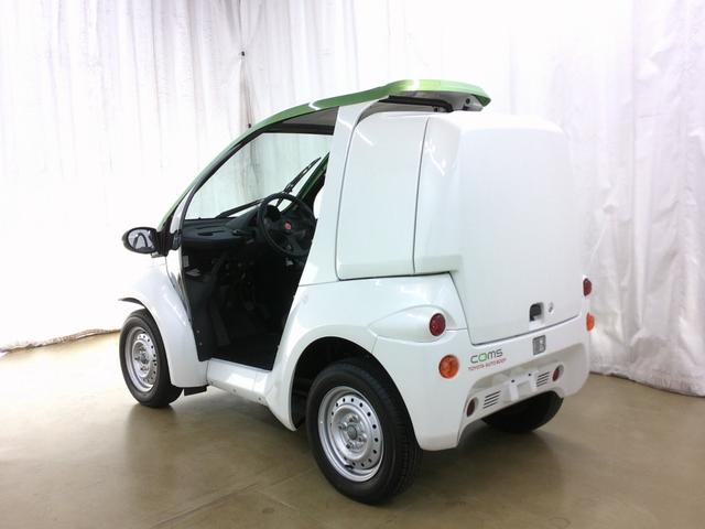 トヨタ 　コムス　Ｂ・ＣＯＭデリバリー　サイドバイザー　ハイビームスイッチ　フロントディスクブレーキ　１０メートル充電ケーブル　１００Ｖ充電　１人乗り　電気自動車　ミニカー（8枚目）