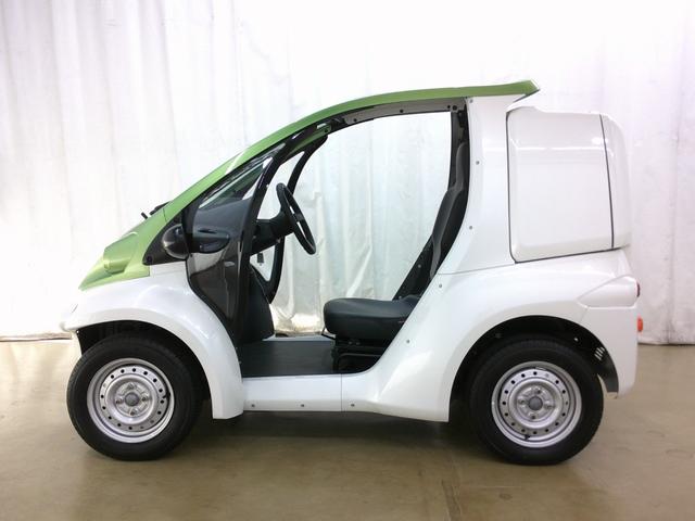 トヨタ 　コムス　Ｂ・ＣＯＭデリバリー　サイドバイザー　ハイビームスイッチ　フロントディスクブレーキ　１０メートル充電ケーブル　１００Ｖ充電　１人乗り　電気自動車　ミニカー（9枚目）