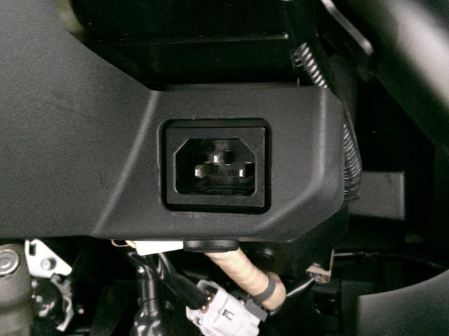 トヨタ 　コムス　Ｂ・ＣＯＭデリバリー　サイドバイザー　ハイビームスイッチ　フロントディスクブレーキ　１０メートル充電ケーブル　１００Ｖ充電　１人乗り　電気自動車　ミニカー（17枚目）