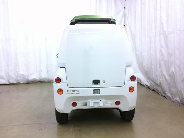トヨタ 　コムス　Ｂ・ＣＯＭデリバリー　サイドバイザー　ハイビームスイッチ　フロントディスクブレーキ　１０メートル充電ケーブル　電気自動車　１人乗り　１００Ｖ充電　ミニカー（7枚目）