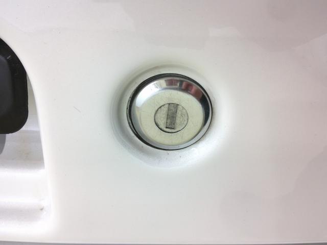 トヨタ 　コムス　Ｂ・ＣＯＭデリバリー　サイドバイザー　ハイビームスイッチ　フロントディスクブレーキ　１０メートル充電ケーブル　電気自動車　１人乗り　１００Ｖ充電　ミニカー（26枚目）