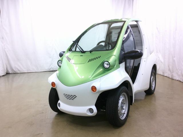 トヨタ 　コムス　Ｂ・ＣＯＭデリバリー　サイドバイザー　ハイビームスイッチ　フロントディスクブレーキ　１０メートル充電ケーブル　電気自動車　１人乗り　１００Ｖ充電　ミニカー（2枚目）
