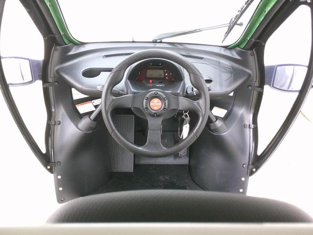 トヨタ 　コムス　Ｂ・ＣＯＭデリバリー　サイドバイザー　ハイビームスイッチ　フロントディスクブレーキ　１０メートル充電ケーブル　電気自動車　１人乗り　１００Ｖ充電　ミニカー（11枚目）