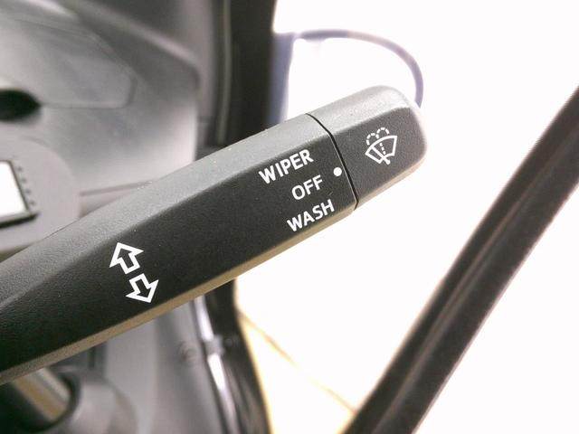 トヨタ 　コムス　Ｂ・ＣＯＭデリバリー　サイドバイザー　ハイビームスイッチ　フロントディスクブレーキ　１０メートル充電ケーブル　電気自動車　１人乗り　１００Ｖ充電　ミニカー（14枚目）