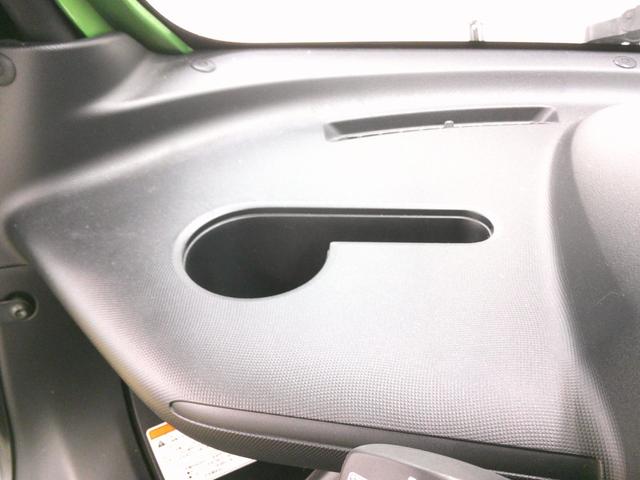トヨタ 　コムス　Ｂ・ＣＯＭデリバリー　サイドバイザー　ハイビームスイッチ　フロントディスクブレーキ　１０メートル充電ケーブル　電気自動車　１人乗り　１００Ｖ充電　ミニカー（18枚目）