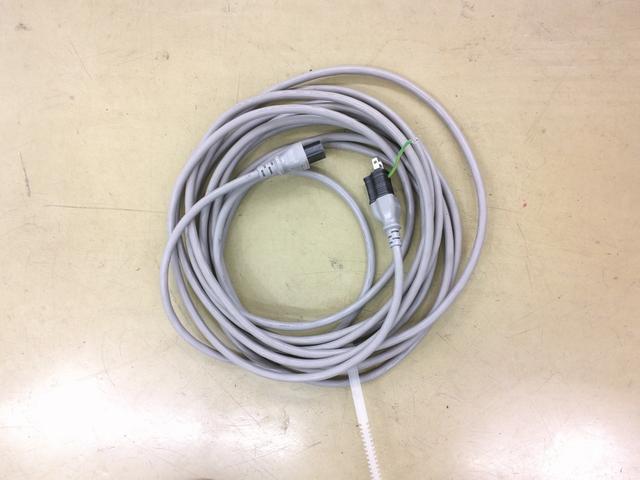 �[�d�P�[�u���ł��B�ƒ�p�`�b�P�O�O�u�A�[�X�t�d�������g�p���������B�������{�݂�V���b�s���O�Z���^�[�Ȃǂ̏[�d�X�^���h�͂����p�ł��܂���B