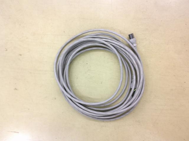 �[�d�P�[�u���ł��B�ƒ�p�`�b�P�O�O�u�A�[�X�t�d�������g�p���������B�������{�݂�V���b�s���O�Z���^�[�Ȃǂ̏[�d�X�^���h�͂����p�ł��܂���B