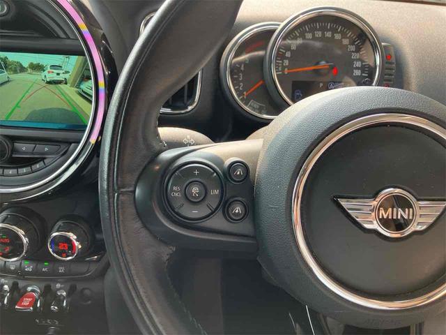 ＭＩＮＩ クーパーＤ　クロスオーバー　ドライブレコーダー　バックカメラ　クリアランスソナー　オートクルーズコントロール　衝突被害軽減システム　ナビ　オートライト　アルミホイール　スマートキー　アイドリングストップ　ＡＴ　盗難防止システム（7枚目）
