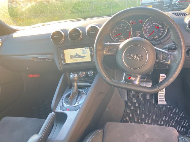 TTクーペ 1.8TFSI Sラインコンペティション 110台限定車 キセノン キーレス アルカンタラハーフレザーシート ナビ TV CVT オートライト 電動格納ミラー アルミホイール ESC CD DVD再生 USB Bluetooth(2枚目)
