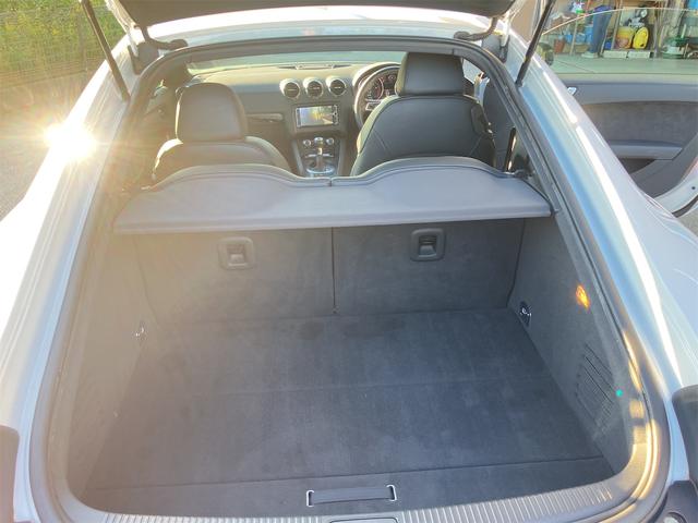 TTクーペ 1.8TFSI Sラインコンペティション 110台限定車 キセノン キーレス アルカンタラハーフレザーシート ナビ TV CVT オートライト 電動格納ミラー アルミホイール ESC CD DVD再生 USB Bluetooth(32枚目)