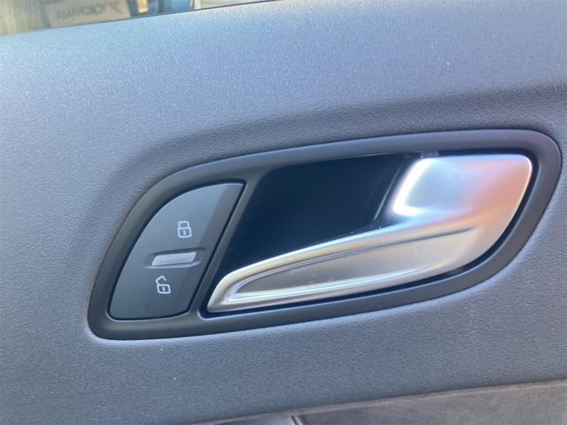 TTクーペ 1.8TFSI Sラインコンペティション 110台限定車 キセノン キーレス アルカンタラハーフレザーシート ナビ TV CVT オートライト 電動格納ミラー アルミホイール ESC CD DVD再生 USB Bluetooth(43枚目)