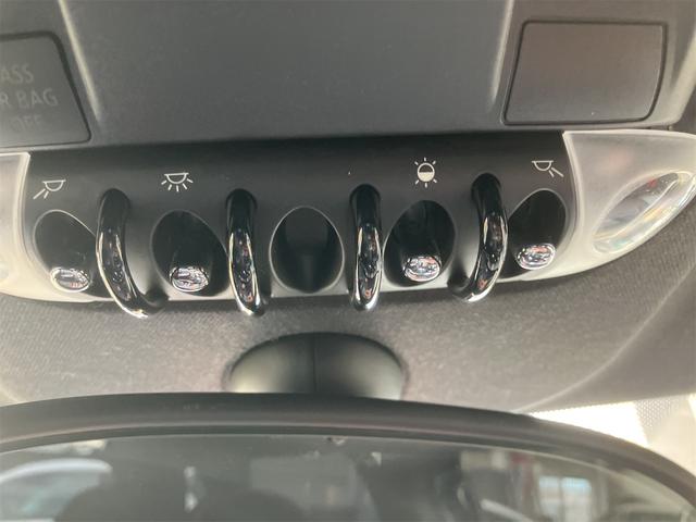 MINI ジョンクーパーワークス クロスオーバー 4WD ドライブレコーダー ETC バックカメラ ナビ TV クリアランスソナー オートクルーズコントロール アルミホイール キーレスエントリー シートヒーター HID AT 盗難防止システム ABS(10枚目)