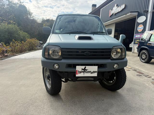 ジムニー FISフリースタイルワールドカップリミテッド 3インチUP 全塗装・社外マフラー・社外アルミ・カスタム車(2枚目)