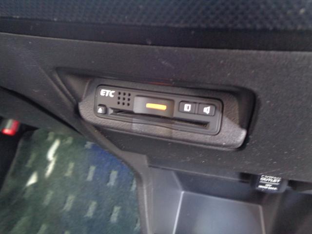 フリードスパイクハイブリッド ジャストセレクション　ＴＯＹＯ製新品タイヤ付　社外ナビゲーション　フルセグテレビ　バックカメラ　両側パワースライドドア　キセノンヘッドライト　ビルトインＥＴＣ　スマートキー　ハーフレザーシート（37枚目）