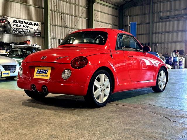 コペン アクティブトップ　５ＭＴ　ＥＴＣ　Ｇパッケージ　オプションウッドＭＯＭＯステアリング　オプションウッドシフトノブ　純正シートヒーター　純正ＨＩＤヘッドライト　専門店整備済み　室内展示車両（8枚目）