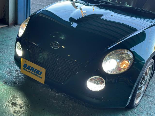 コペン タンレザーエディション　４ＡＴ　ＥＴＣ　社外１５インチアルミ　社外ＬＥＤヘッドライト＆ＬＥＤフォグライト　社外前後ストラットタワーバー　純正タンカラー内装　シートヒーター　純正ウッド内装　専門店整備済み　室内展示車両（44枚目）