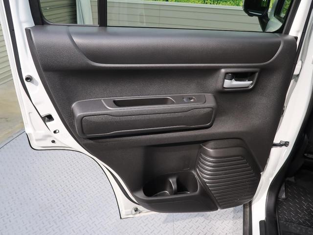 ハイブリッドX 禁煙車 メーカーOP9型ナビ 全方位モニター Bluetooth再生 フルセグ LEDヘッドライト 衝突被害軽減ブレーキ レーンアシスト クリアランスソナー オートハイビーム スマートキー(38枚目)