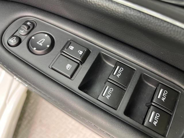 ハイブリッドZ ホンダセンシング 純正8インチナビ 禁煙車 バックカメラ ETC 合皮レザー LEDヘッドライト LEDフォグライト クルコン ドラレコ ルーフレール レーンアシスト クリアランスソナー(47枚目)