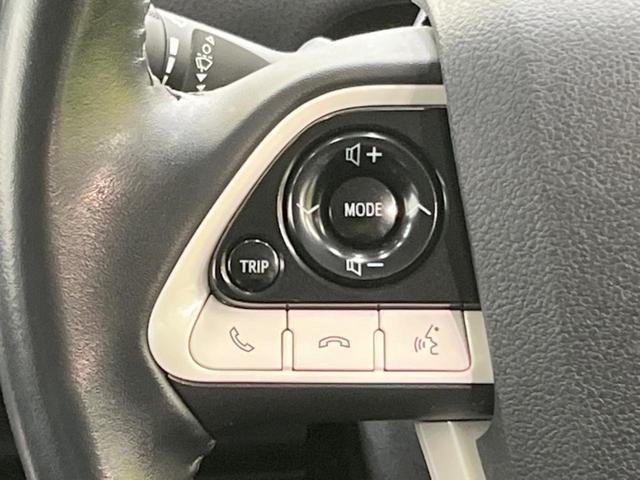 S 純正9インチナビ 禁煙車 バックカメラ ETC Bluetooth フルセグ LEDヘッド&フォグ 革巻きステアリング 15インチアルミ スマートキー オートライト オートエアコン バニティミラー(43枚目)