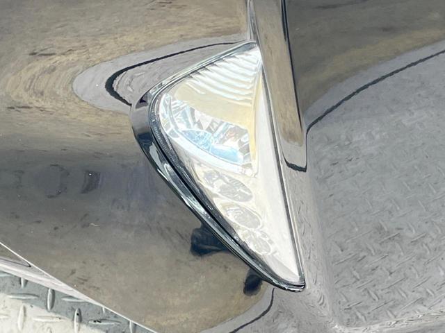 S 純正9インチナビ 禁煙車 バックカメラ ETC Bluetooth フルセグ LEDヘッド&フォグ 革巻きステアリング 15インチアルミ スマートキー オートライト オートエアコン バニティミラー(47枚目)