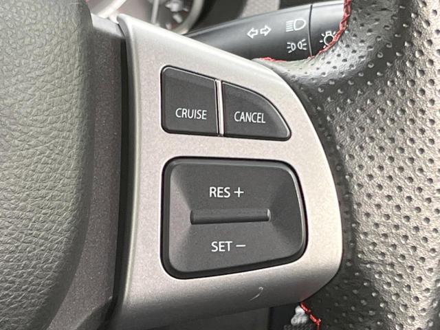 ベースグレード MT 禁煙車 ETC クルーズコントロール スマートキー オートエアコン 革巻きステアリング ステアリングスイッチ 17インチアルミホイール フォグライト CD再生 盗難防止システム 横滑防止装置(5枚目)
