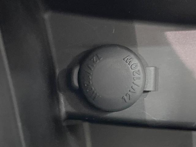 ベースグレード MT 禁煙車 ETC クルーズコントロール スマートキー オートエアコン 革巻きステアリング ステアリングスイッチ 17インチアルミホイール フォグライト CD再生 盗難防止システム 横滑防止装置(26枚目)