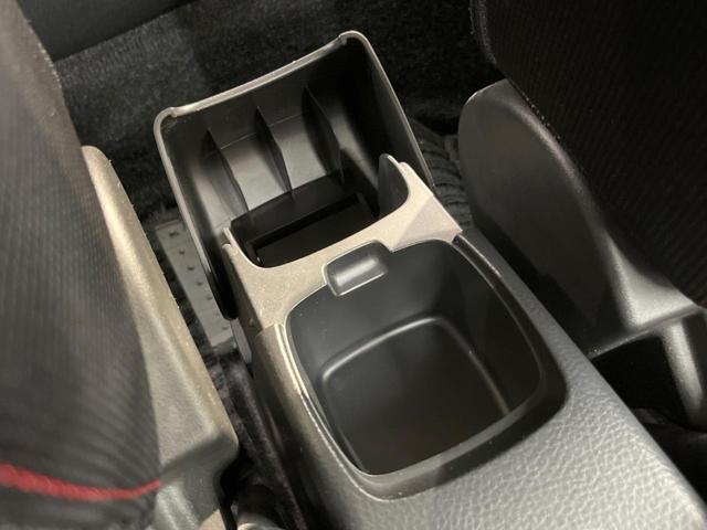 ベースグレード MT 禁煙車 ETC クルーズコントロール スマートキー オートエアコン 革巻きステアリング ステアリングスイッチ 17インチアルミホイール フォグライト CD再生 盗難防止システム 横滑防止装置(38枚目)
