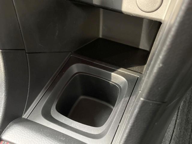 ベースグレード MT 禁煙車 ETC クルーズコントロール スマートキー オートエアコン 革巻きステアリング ステアリングスイッチ 17インチアルミホイール フォグライト CD再生 盗難防止システム 横滑防止装置(39枚目)