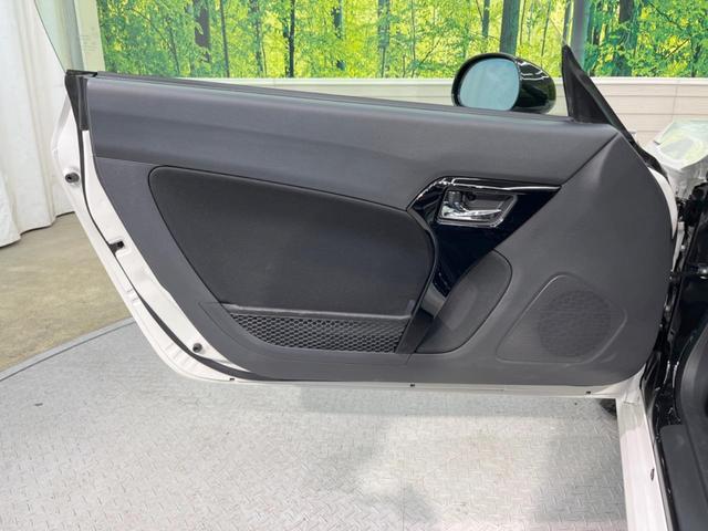 GR スポーツ 禁煙車 GRスポーツ LEDヘッドライト ETC スマートキー アイドリングストップ 横滑り防止装置(23枚目)