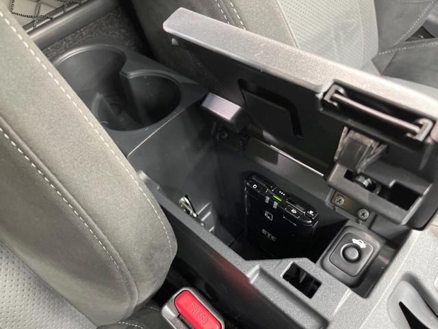 GR スポーツ 禁煙車 GRスポーツ LEDヘッドライト ETC スマートキー アイドリングストップ 横滑り防止装置(26枚目)