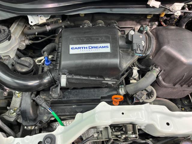 G SSパッケージ 禁煙車 衝突軽減装置 SDナビ Bluetooth フルセグ ETC スマートキー オートエアコン プライバシーガラス 盗難防止装置 アイドリングストップ バニティミラー ブラウンインテリア(20枚目)