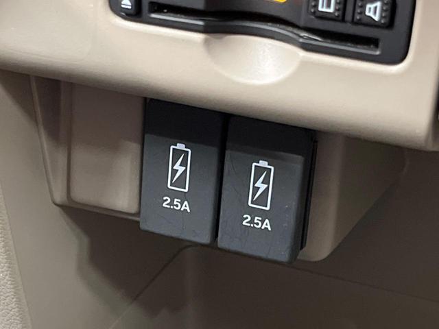 G SSパッケージ 禁煙車 衝突軽減装置 SDナビ Bluetooth フルセグ ETC スマートキー オートエアコン プライバシーガラス 盗難防止装置 アイドリングストップ バニティミラー ブラウンインテリア(31枚目)