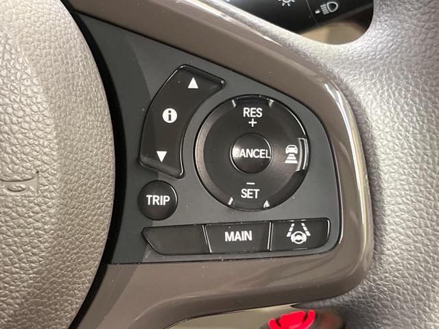 G・Lホンダセンシング ホンダセンシング ETC 純正ディスプレイオーディオ バックカメラ 電動スライドドア Bluetooth LEDヘッドライト スマートキー 踏み間違い防止 レーンキープ ステアリングスイッチ(6枚目)