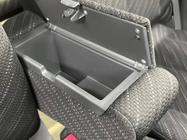 Gリミテッド メーカーナビ 全周囲カメラ デュアルカメラブレーキサポート シートヒーター Bluetooth フルセグ 電動スライド 車線逸脱警報 オートエアコン スマートキー 横滑り防止装置 アイドリングストップ(32枚目)