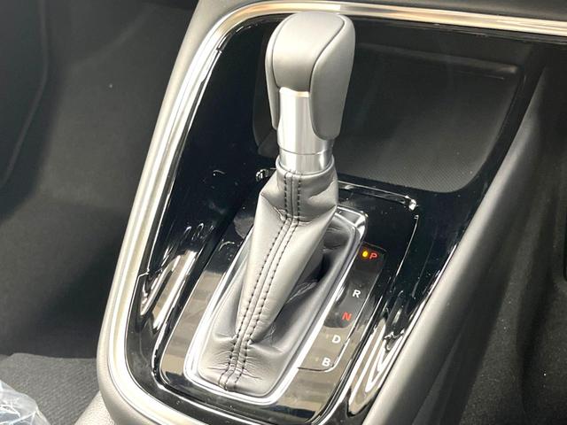 e:HEV Z 登録済未使用車 ホンダセンシング アダプティブクルーズ クリアランスソナー LEDヘッド&フォグ ブラインドスポットモニター パワーバックドア ステアリング&シートヒーター 18インチアルミ(21枚目)