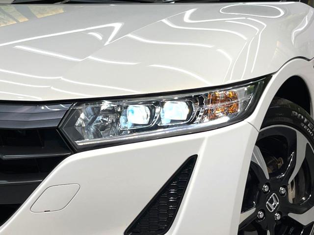 α 禁煙車 6速MT センターディスプレイ Bluetooth クルコン ETC スマートキー LEDヘッドライト オートライト オートエアコン 純正16インチアルミ(13枚目)