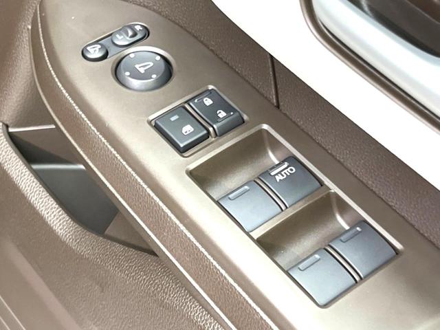 G 届出済未使用車 アダプティブクルーズ ホンダセンシング コーナーセンサー バックカメラ LEDヘッド オートハイビーム 車線逸脱警報 オートライト オートエアコン スマートキー ベンチシート(42枚目)