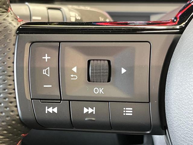 オーラ ニスモ　純正９インチナビ　全周囲カメラ　エマージェンシーブレーキ　禁煙車　ハーフレザーシート　シートヒーター　コーナーセンサー　スマートキー　ＬＥＤヘッド　ＥＴＣ　クルコン　オートマチックハイビーム（53枚目）